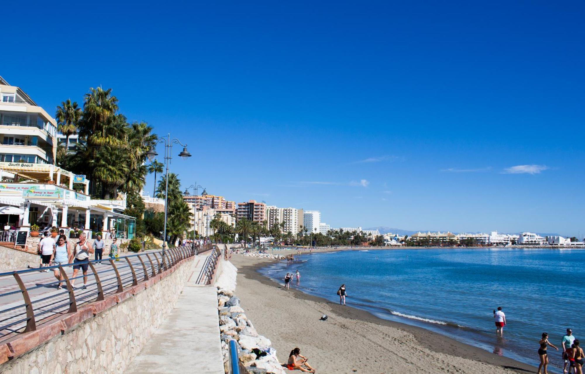 Benal Beach Suite Ii, Estudio Con Parque Acuatico Y Vistas Al Mar. 贝纳尔马德纳 外观 照片
