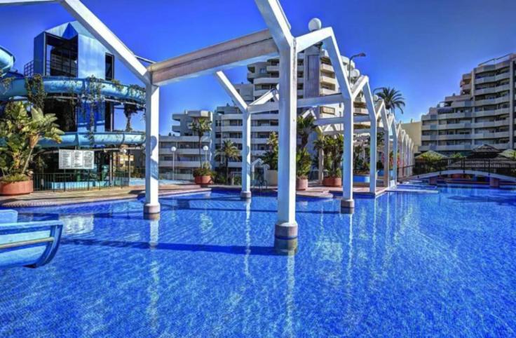 Benal Beach Suite Ii, Estudio Con Parque Acuatico Y Vistas Al Mar. 贝纳尔马德纳 外观 照片