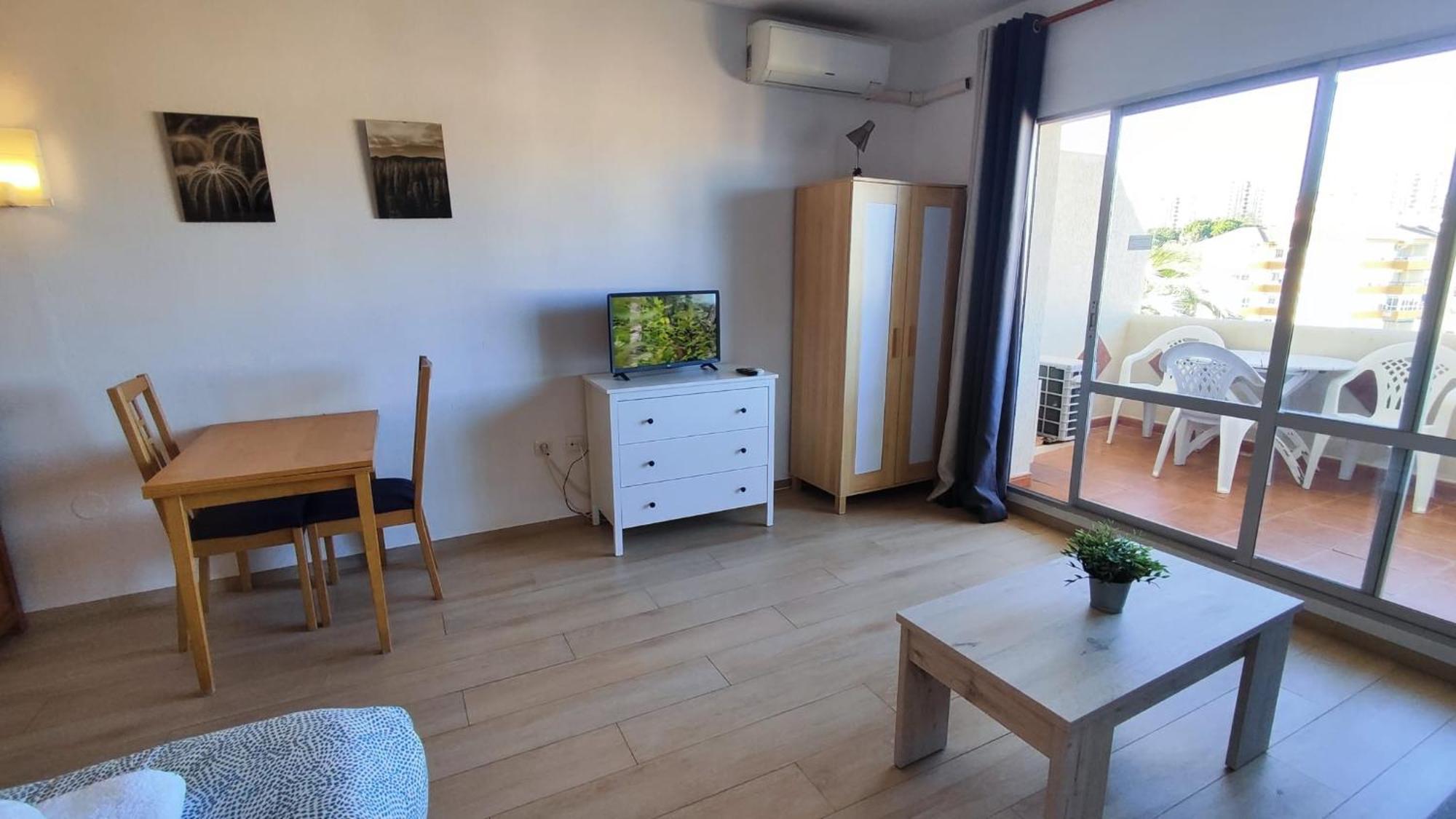 Benal Beach Suite Ii, Estudio Con Parque Acuatico Y Vistas Al Mar. 贝纳尔马德纳 外观 照片
